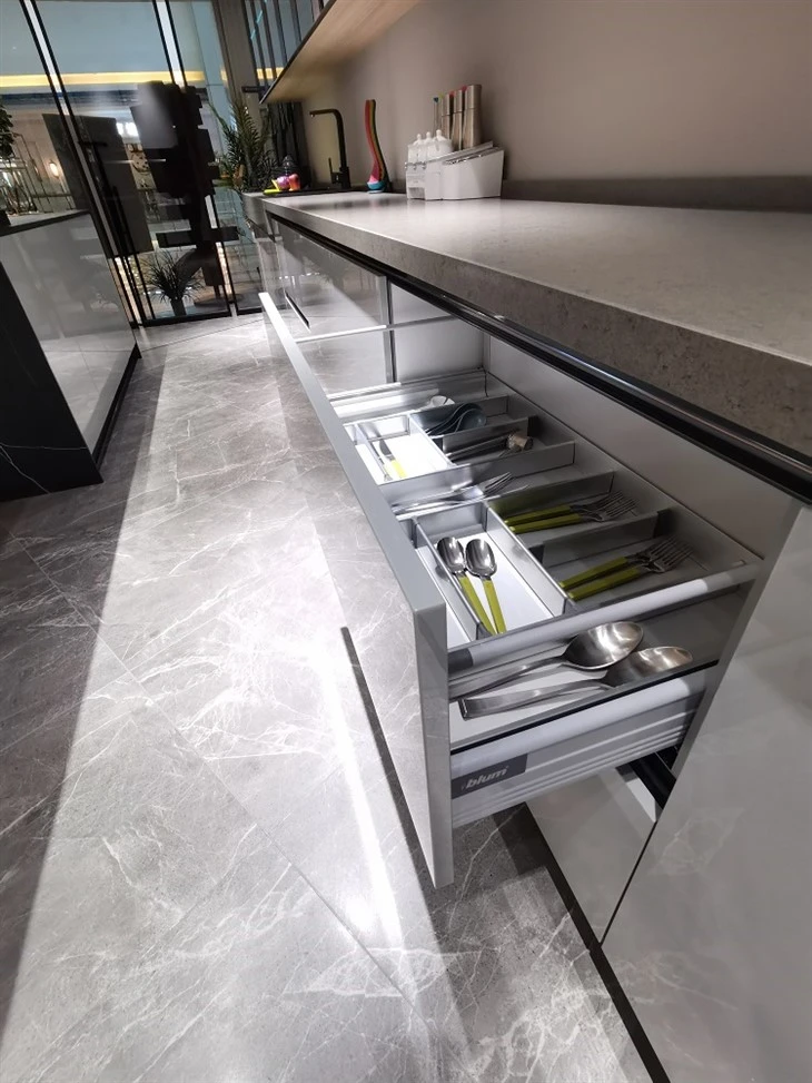 High gloss white acrylic finish kitchen cabinet (5)
